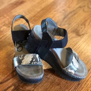 OTBT Size 7.5 Wedges